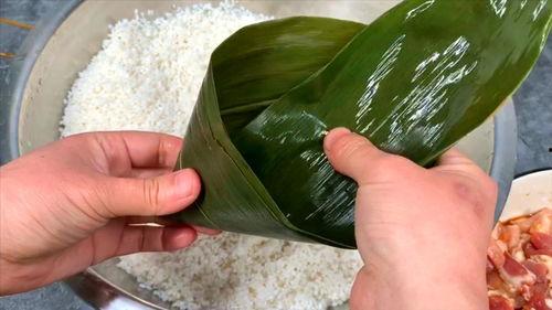 百变阿姨吃哈密瓜视频,趣味烹饪新体验