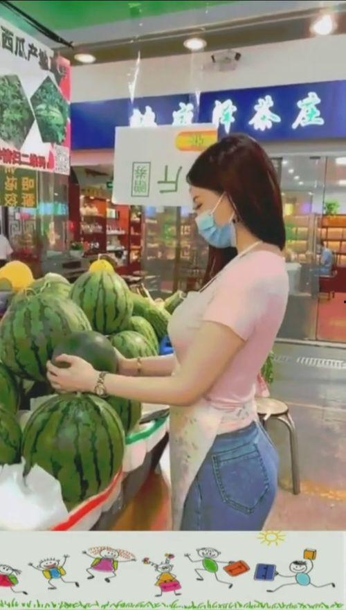 吃老婆买的瓜视频,揭秘吃老婆买的瓜背后的温馨故事